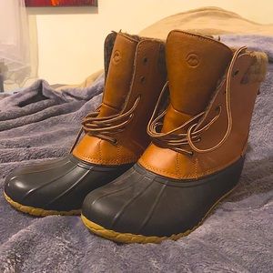 DuckBoots - Magellan - size 9 - never worn